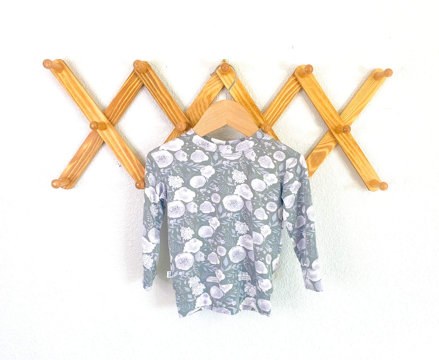 Crew Neck Pullover Sweater - One Kind Clothing, LLC