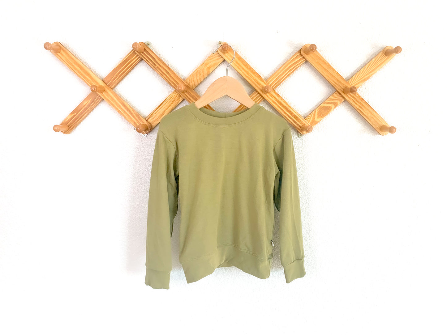 Crew Neck Pullover Sweater - One Kind Clothing, LLC