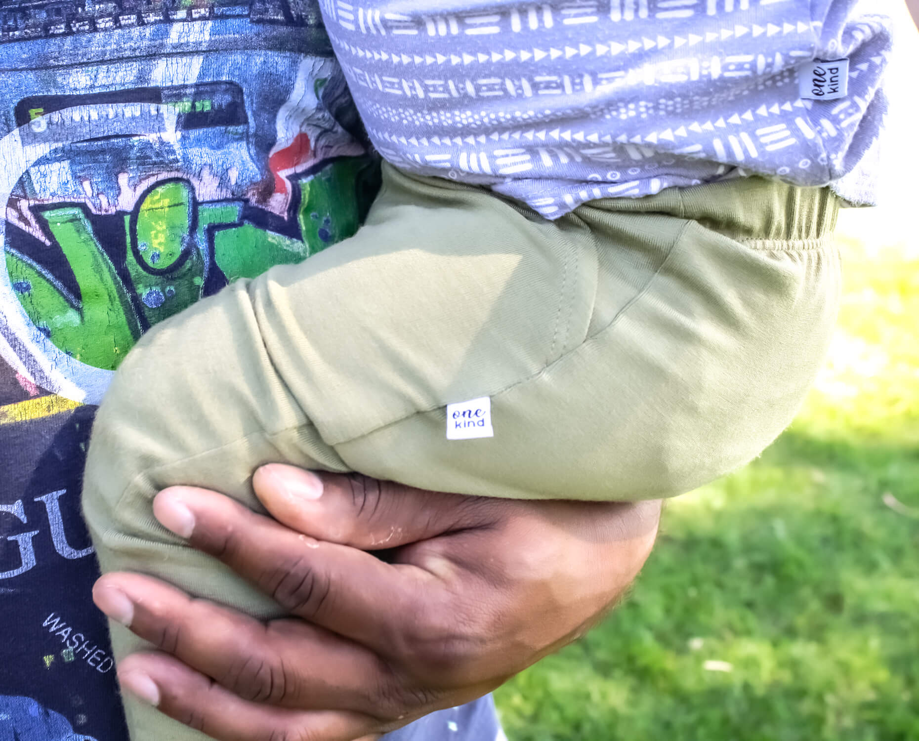 joggers with zip pockets