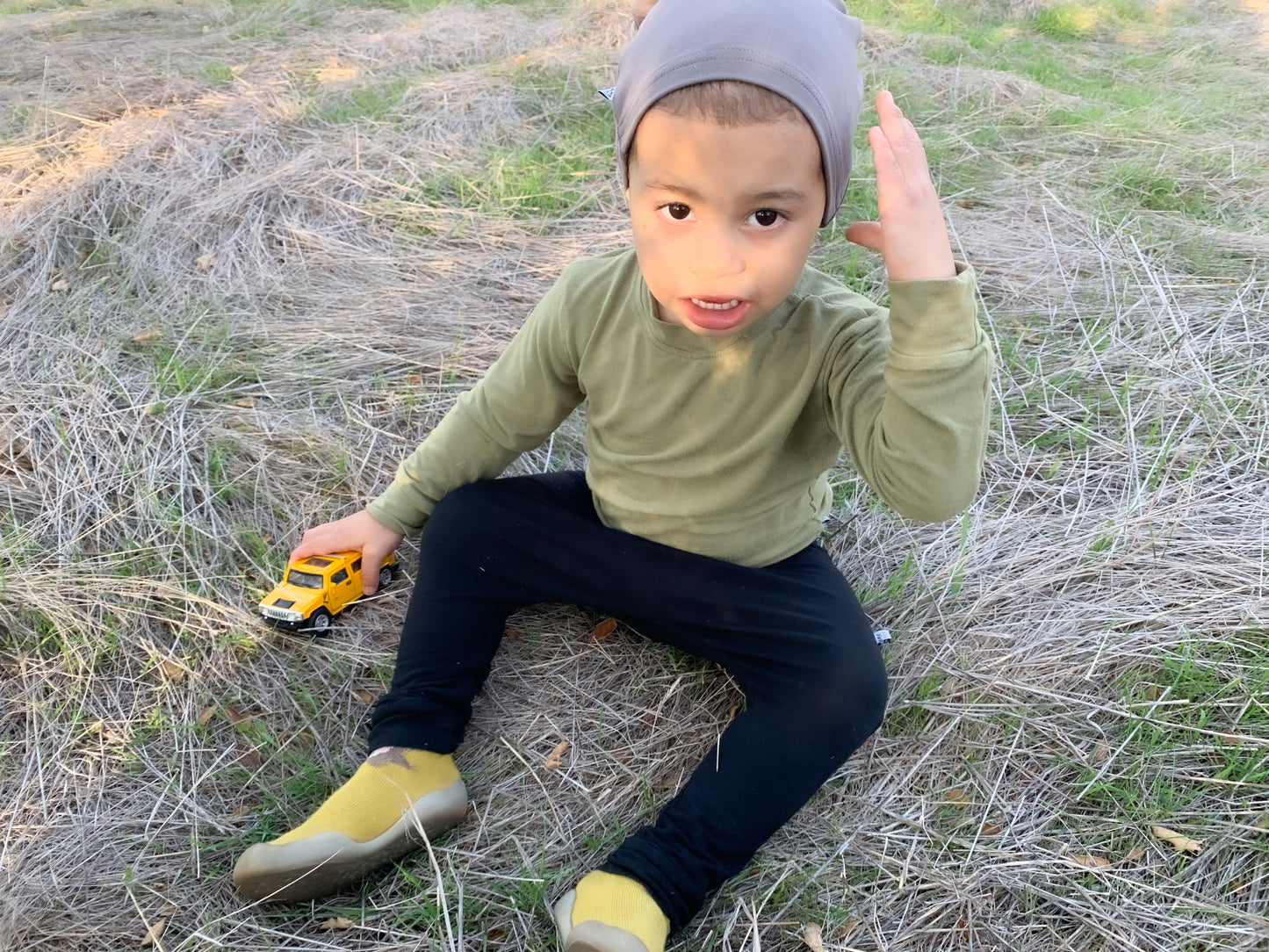Crew Neck Pullover Sweater - One Kind Clothing, LLC