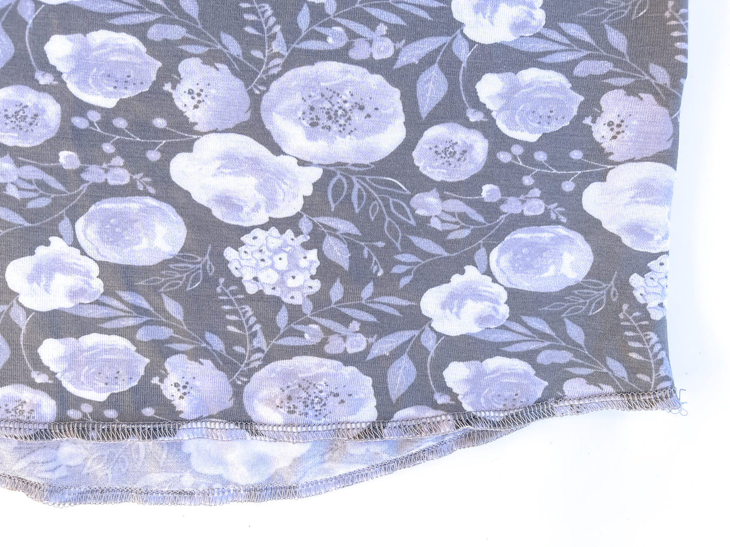 Slouchy Tee | Gray Floral - One Kind Clothing, LLC